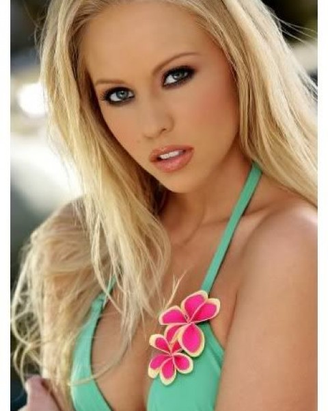 Pornstar Brea Bennett